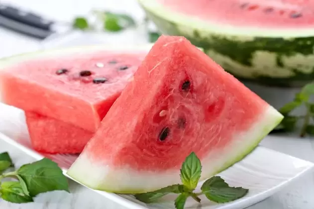 Wassermelone ist das einzige Produkt der Monodiät-Diät von 1 und 3 Tagen